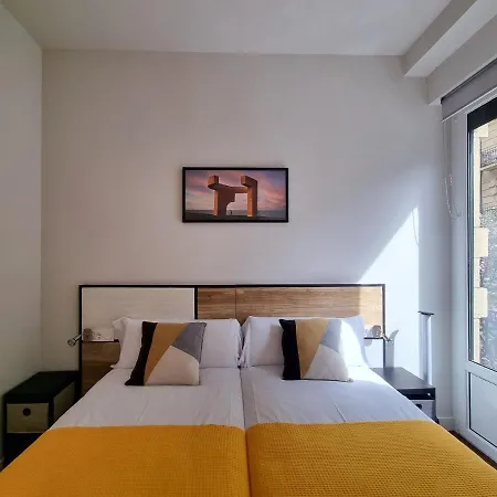 Chillida Larramendi - Iberorent * San Sebastián