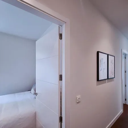 Apartman Chillida Larramendi - Iberorent *