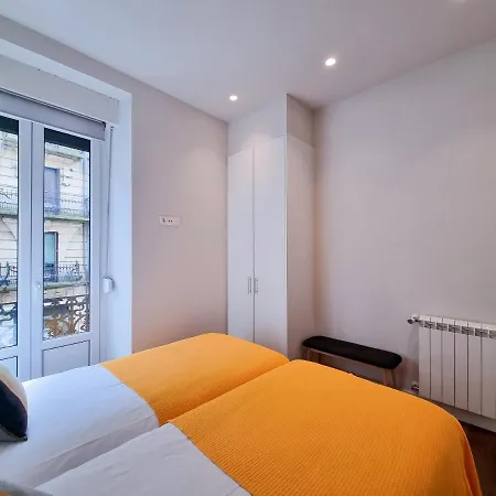 Chillida Larramendi - Iberorent Apartamento