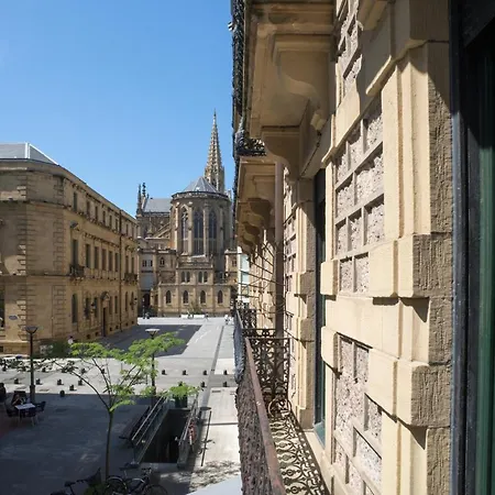 Chillida Larramendi - Iberorent Apartamento